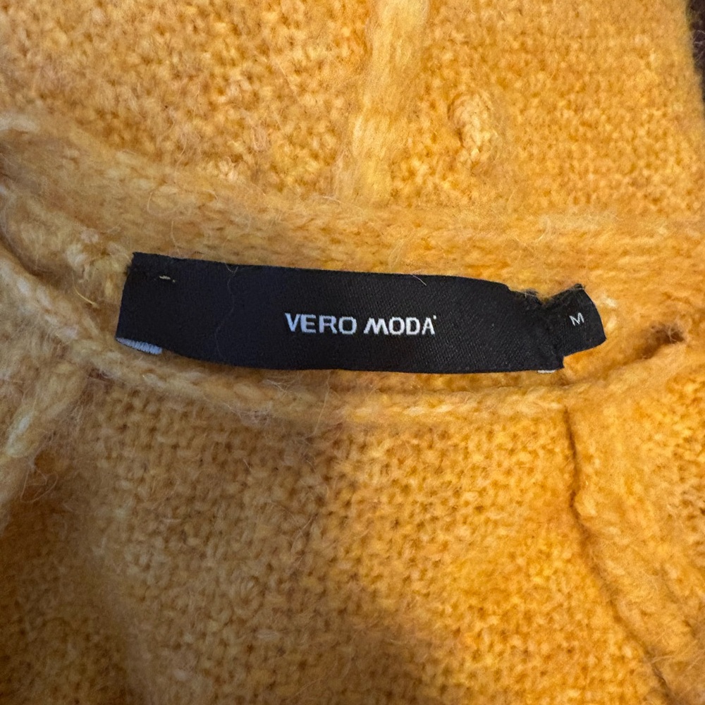Vero Moda Mustard Yellow Cardigan Sweater Classic V-Neck - Picture 5 of 6